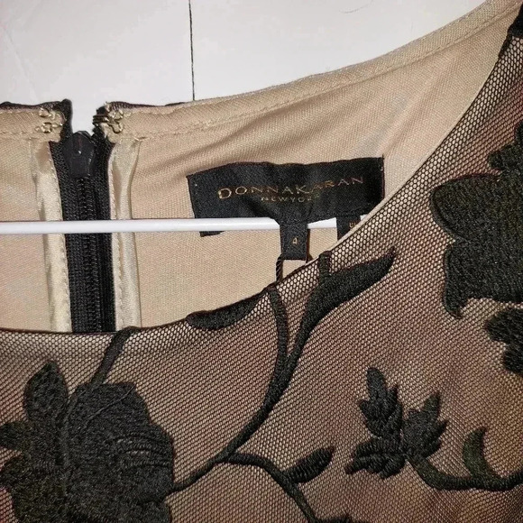 DONNA KARAN Floral Embroidered sleeveless dress. Size 4 - Picture 5 of 10